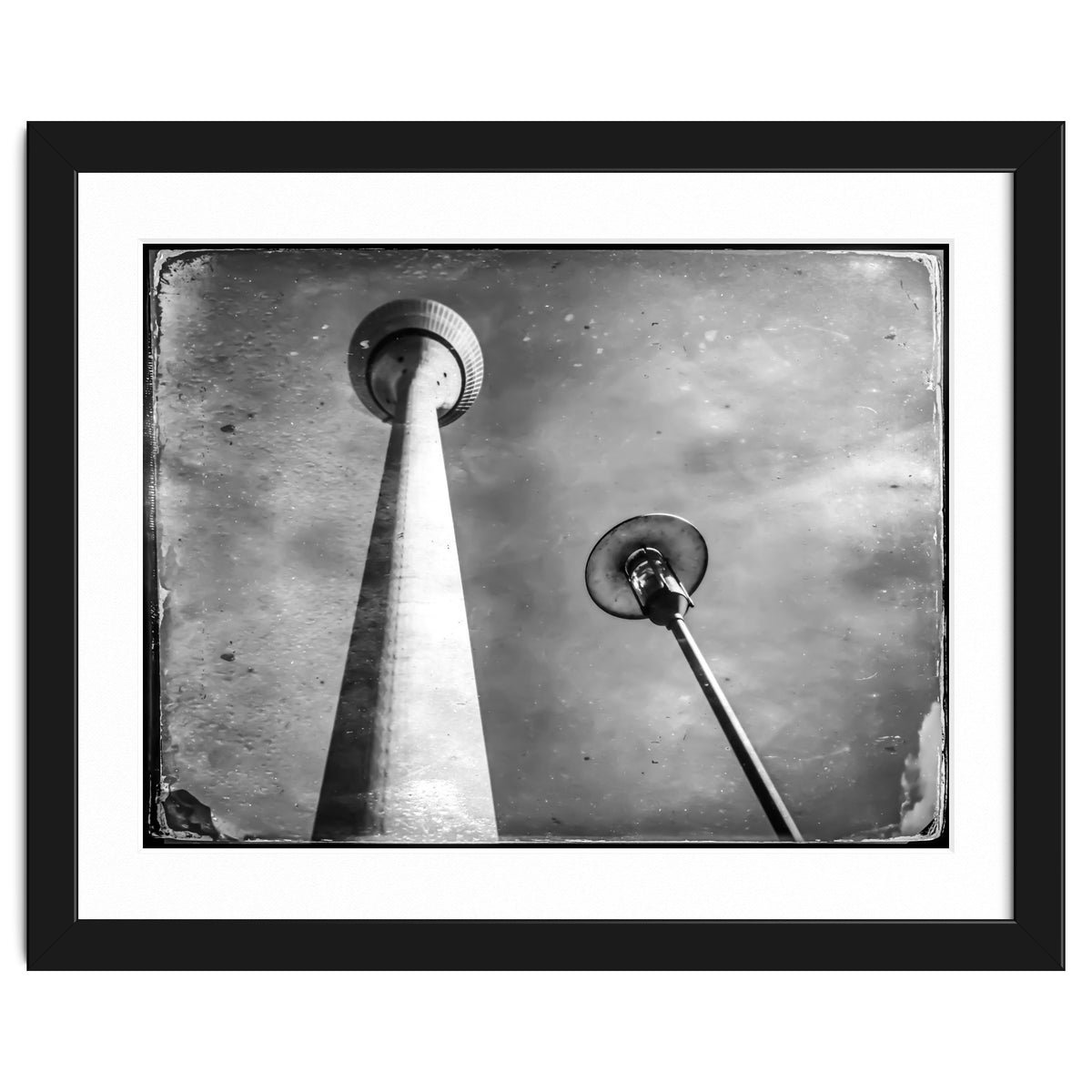 The tower and the lamp