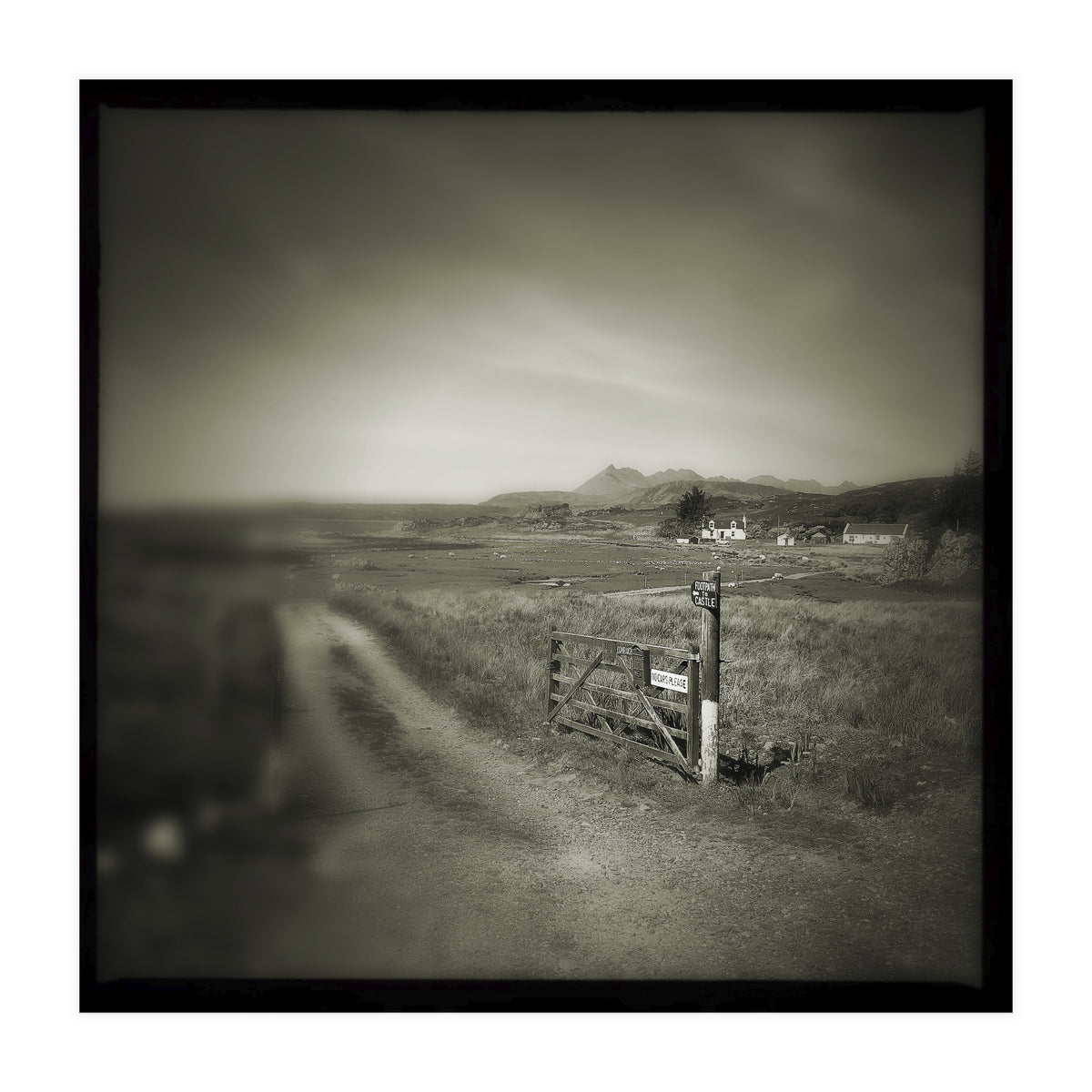 Dunscaith Castle 4 (Print Only)