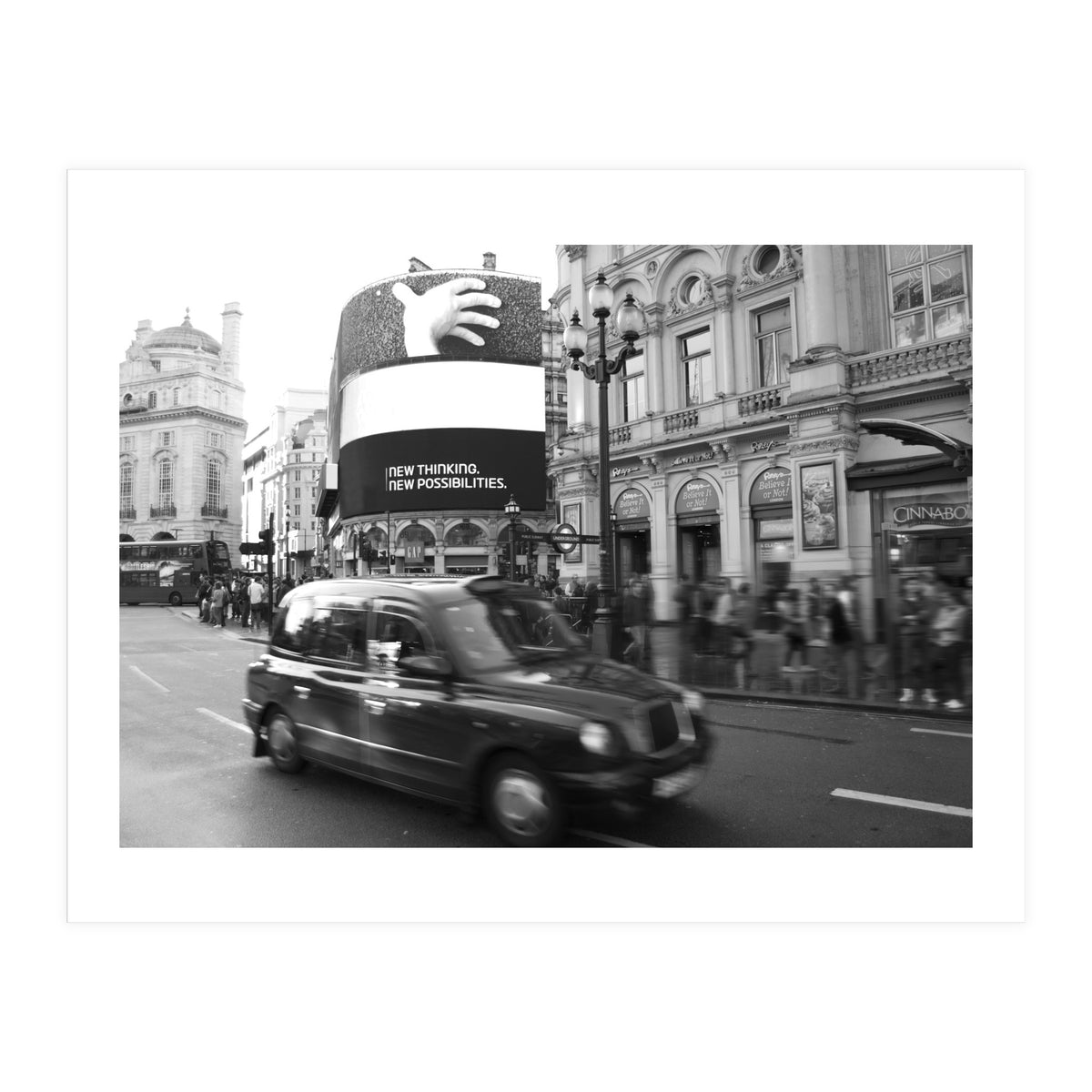 London Piccadilly Circus (Print Only)
