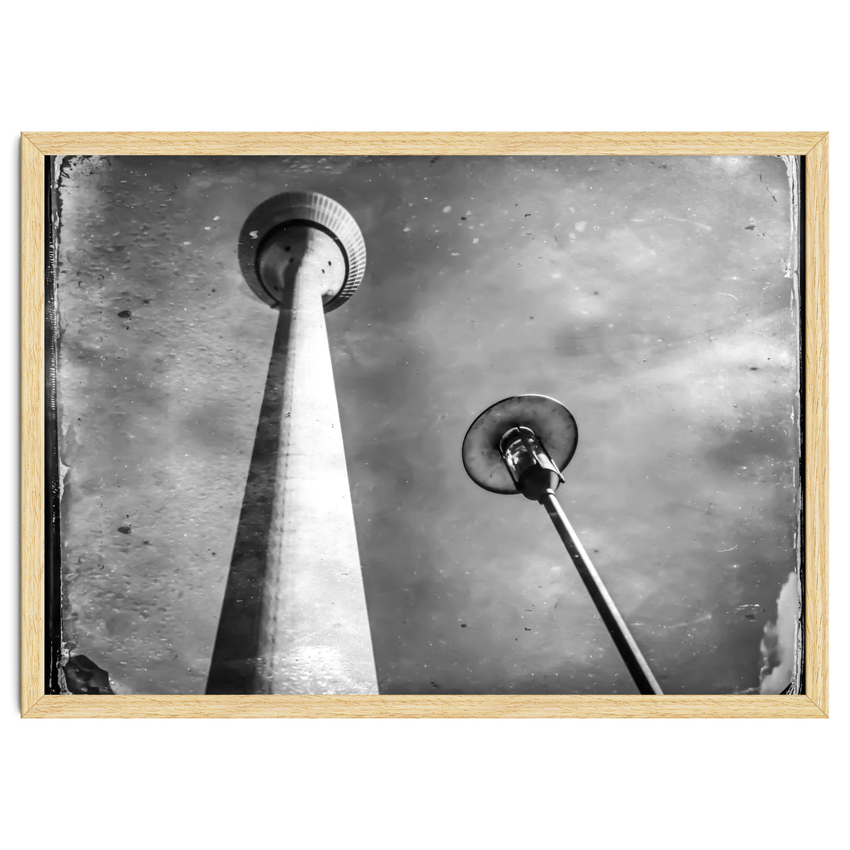 The tower and the lamp