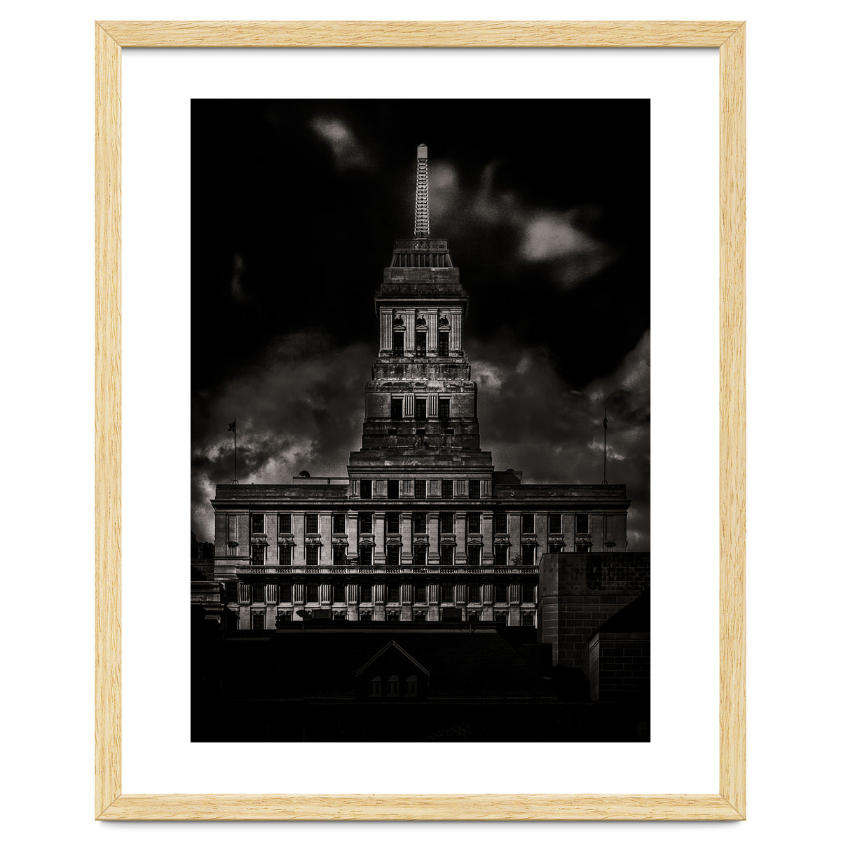 No 330 University Ave Toronto Canada 3