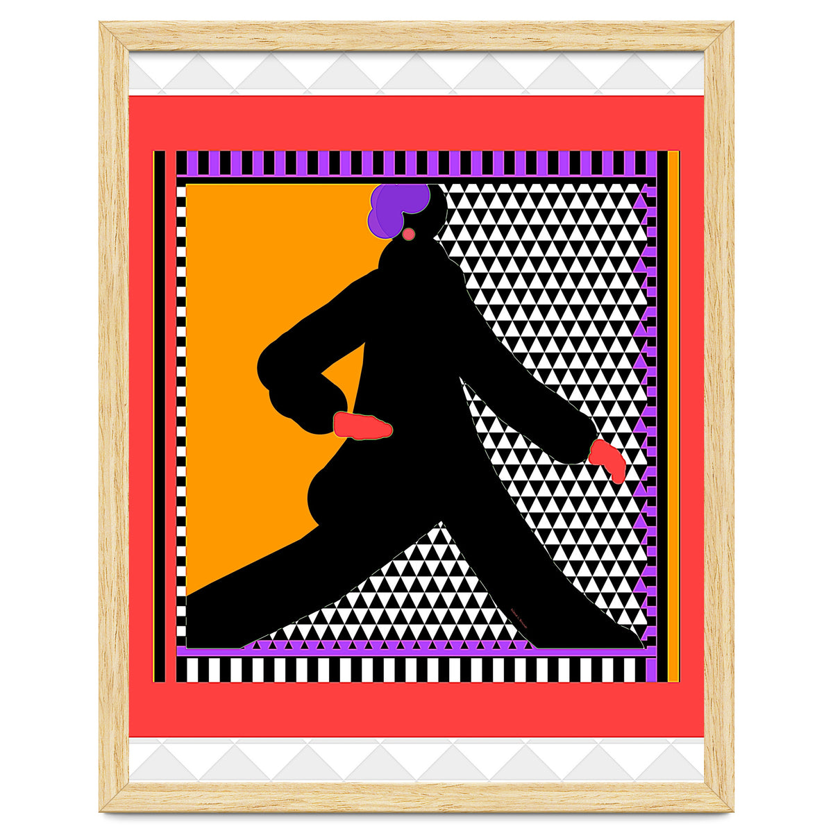 WOMAN WEARING BLACK TAKING A STROLL