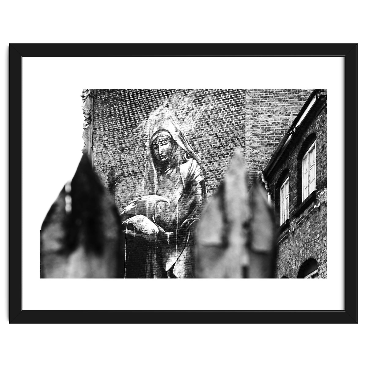 London Street Art - Giving