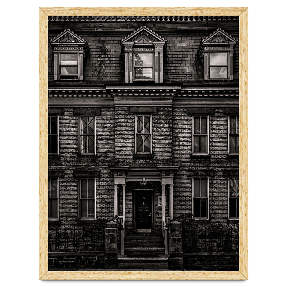 No 73 Simcoe St Toronto Canada