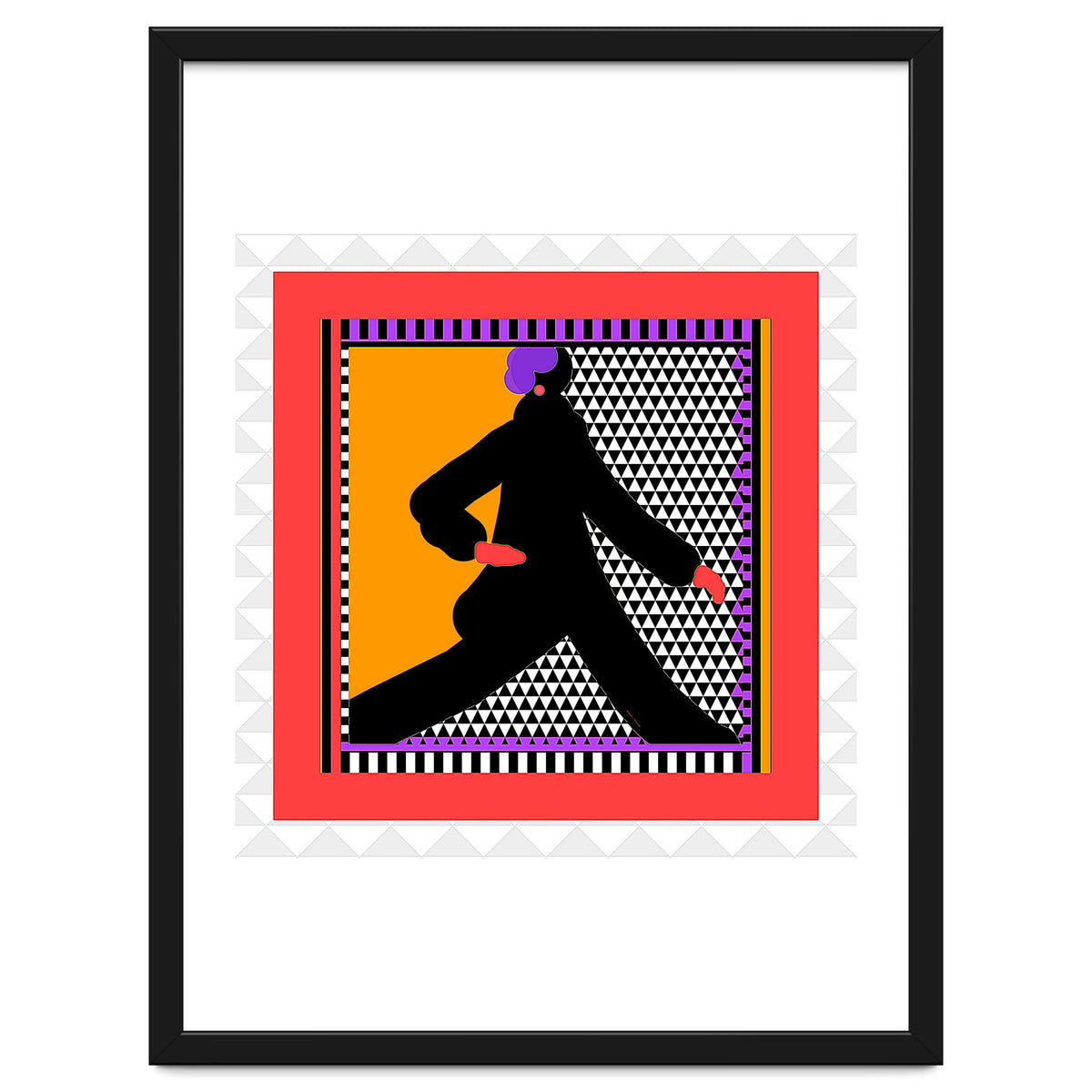 WOMAN WEARING BLACK TAKING A STROLL