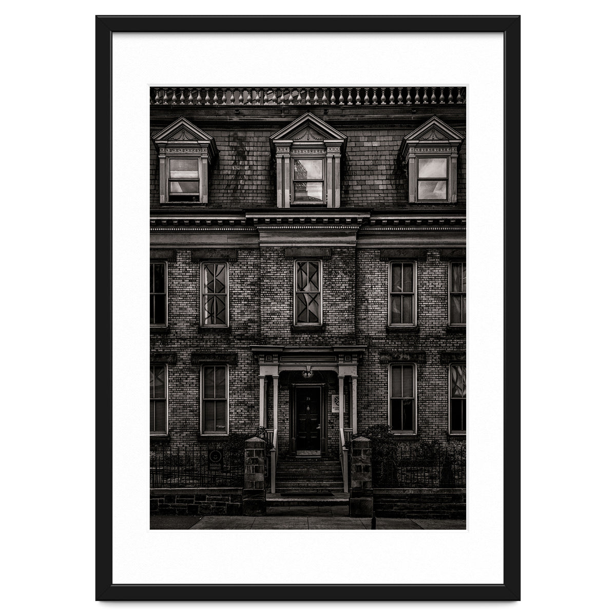 No 73 Simcoe St Toronto Canada