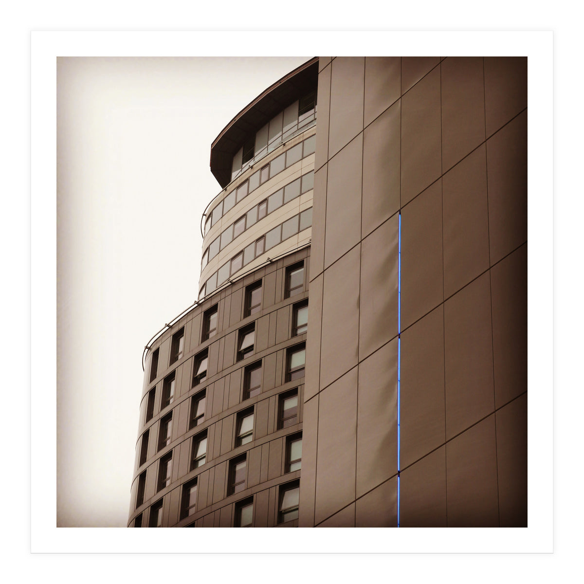 21094 Ac4 B181 4 C66 852 E E4 F1 B572957 F (Print Only)