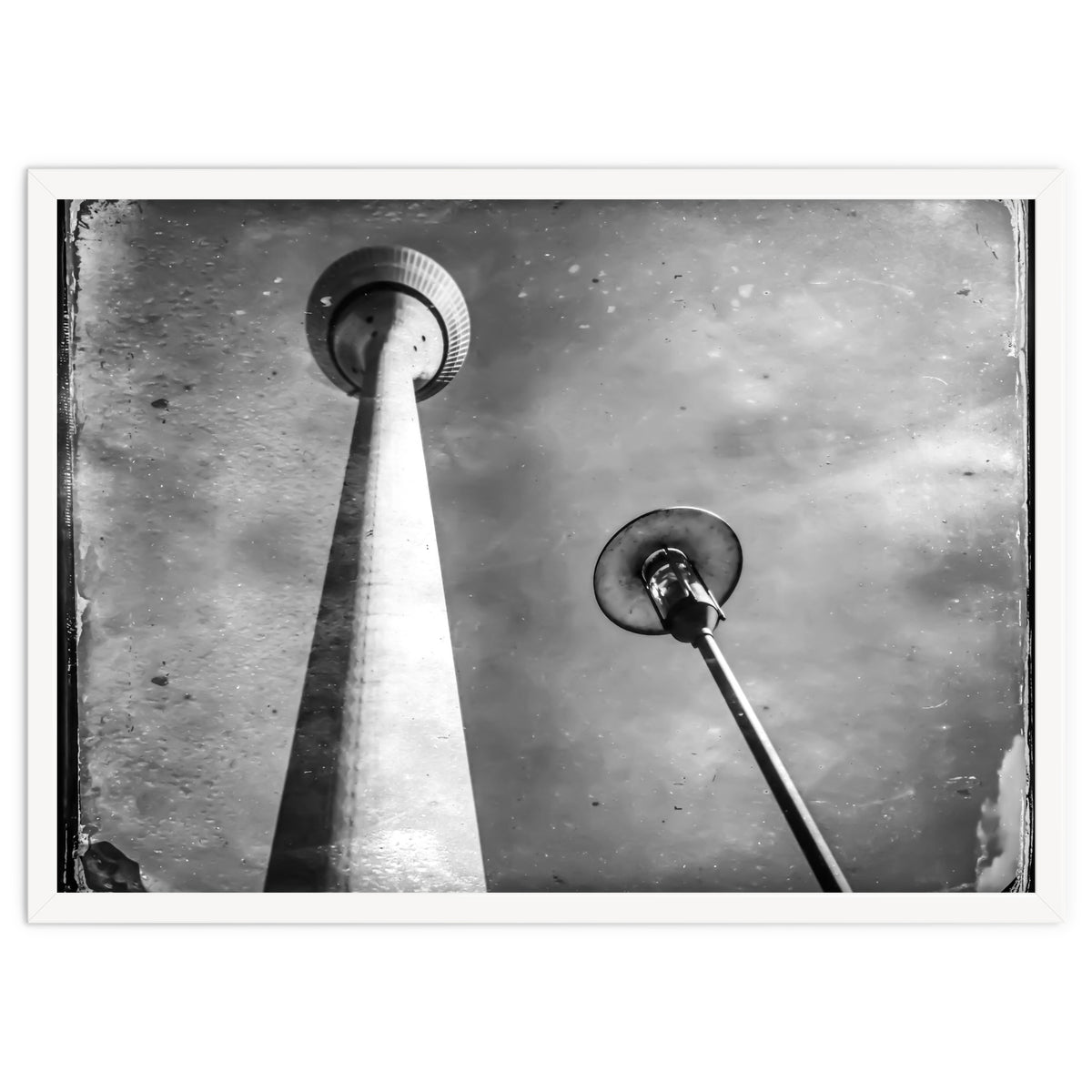 The tower and the lamp