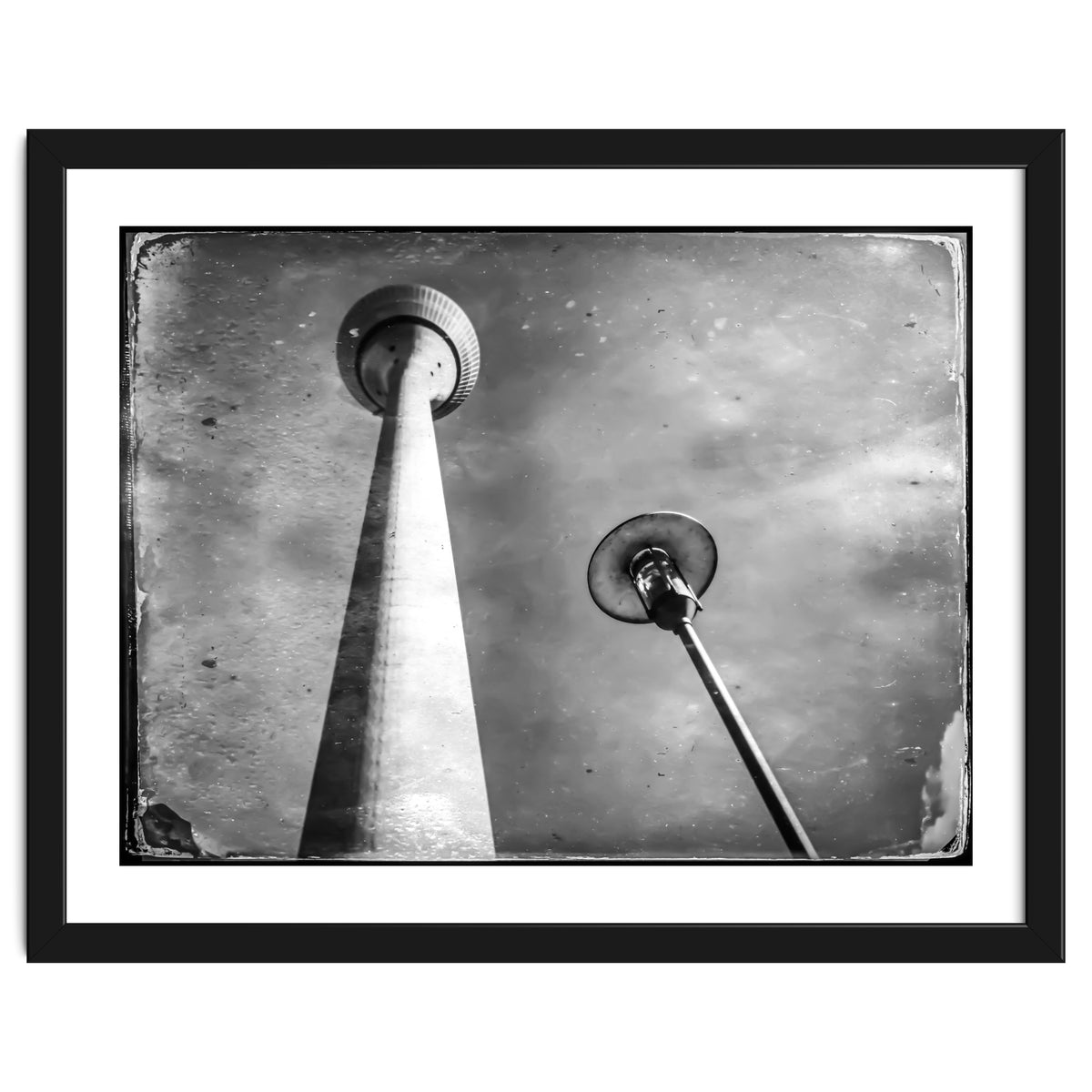 The tower and the lamp