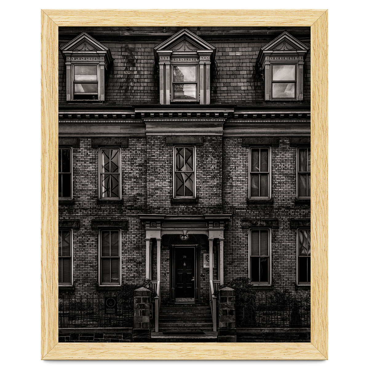 No 73 Simcoe St Toronto Canada