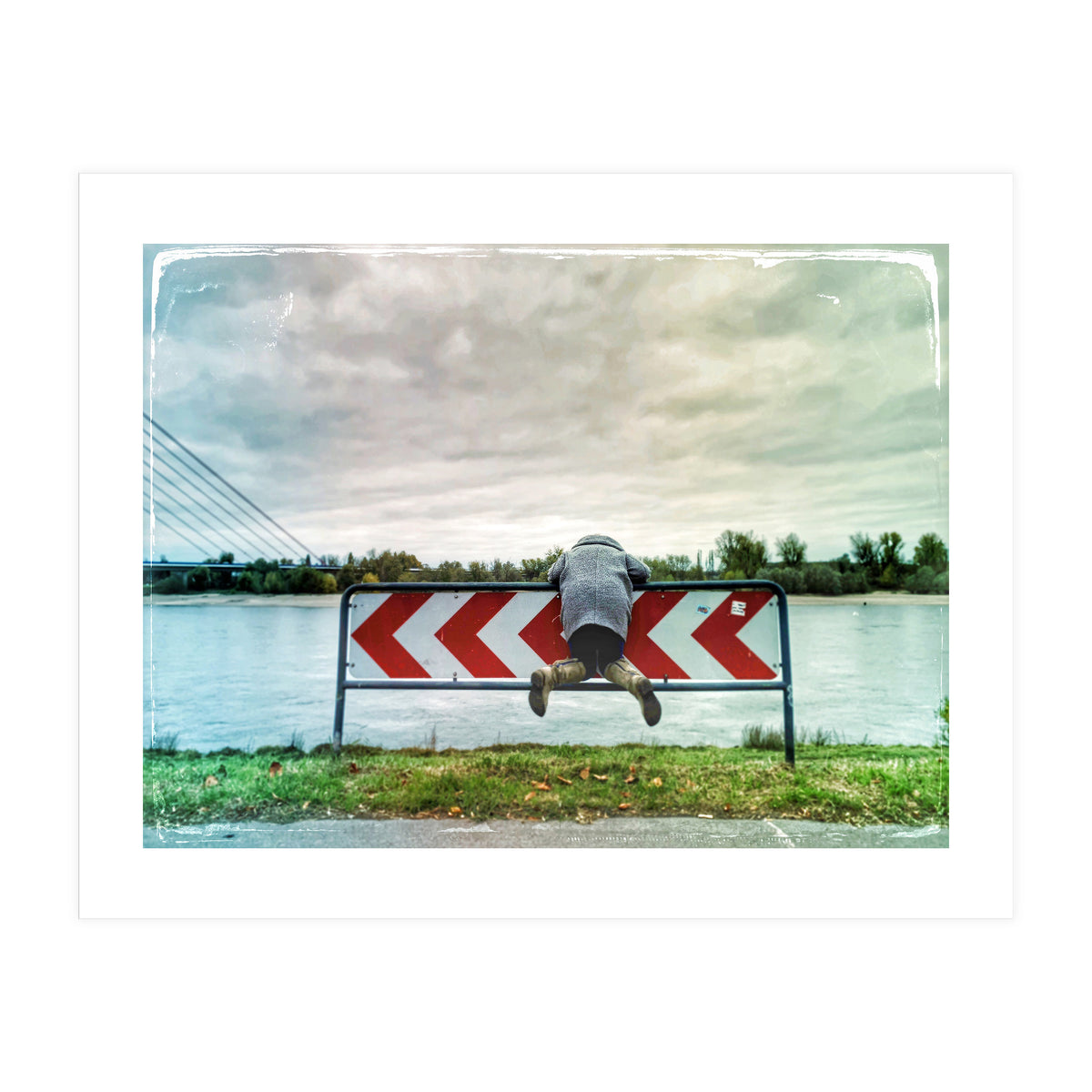 Hanging up (Print Only)