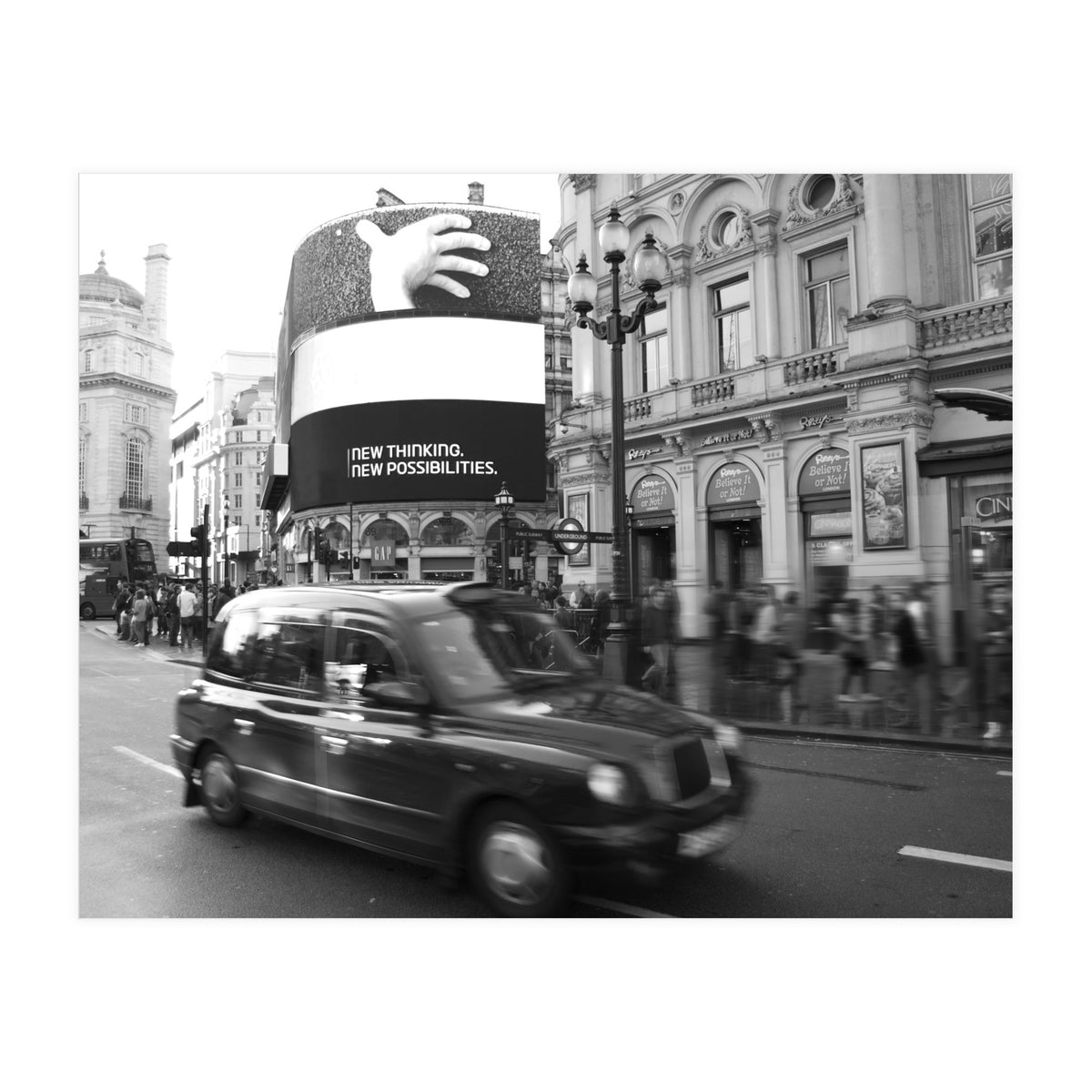 London Piccadilly Circus (Print Only)