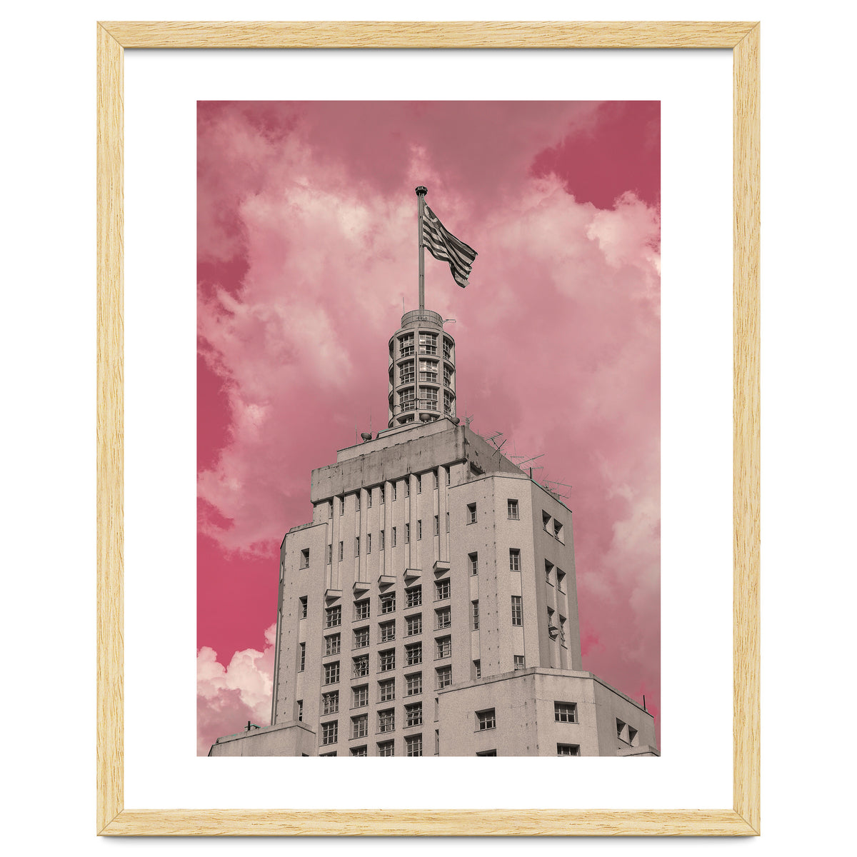 Pink Sky In São Paulo Banespa