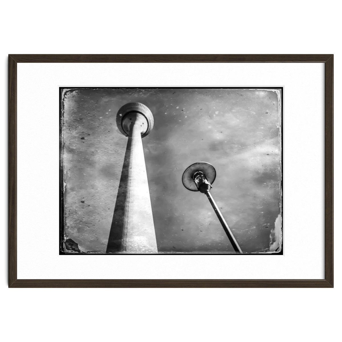 The tower and the lamp