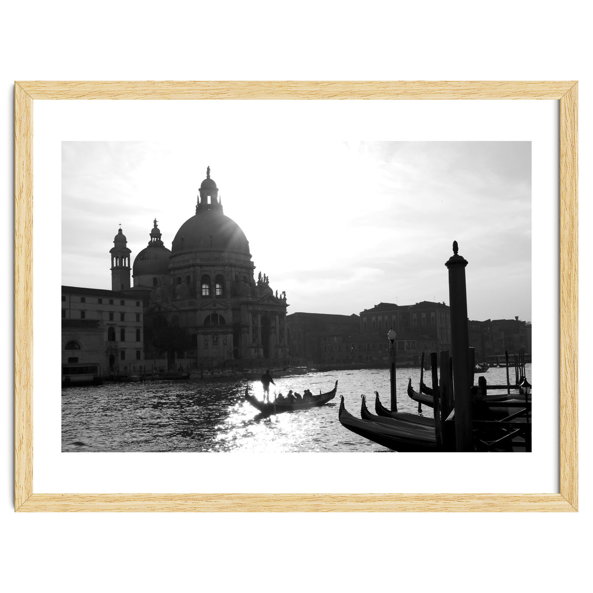 Romantic Venice Gondula