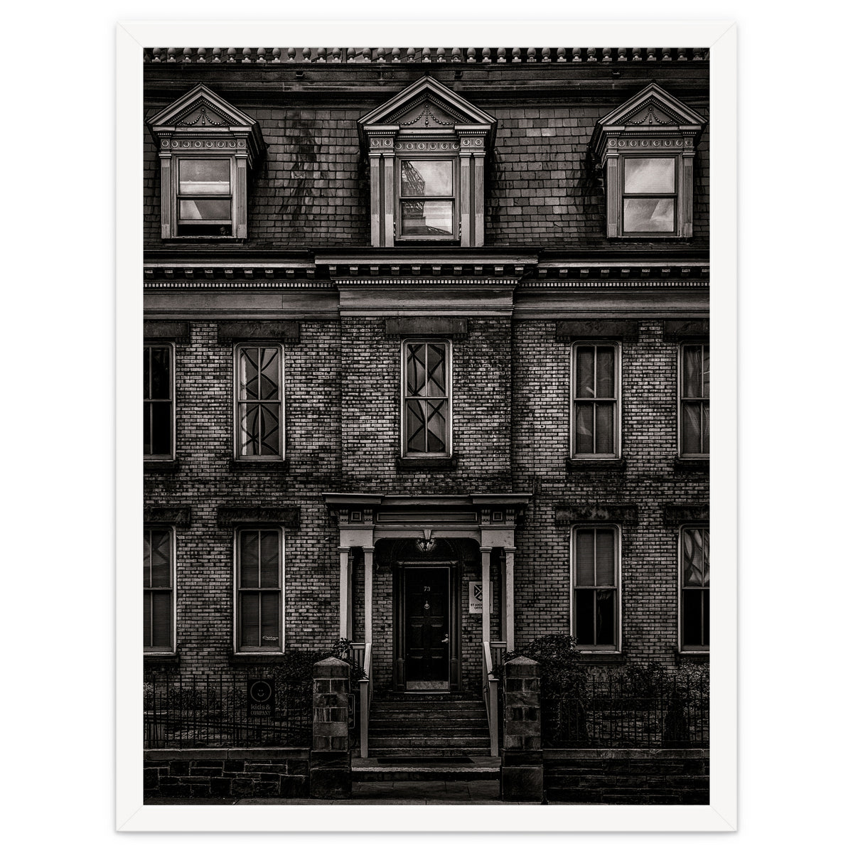 No 73 Simcoe St Toronto Canada