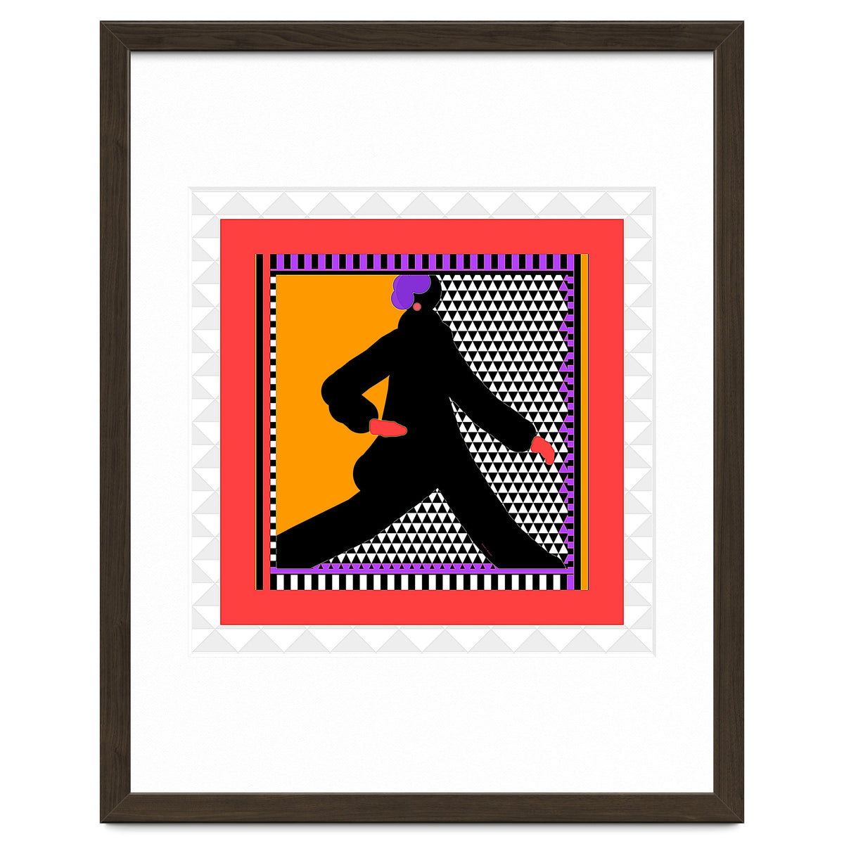 WOMAN WEARING BLACK TAKING A STROLL