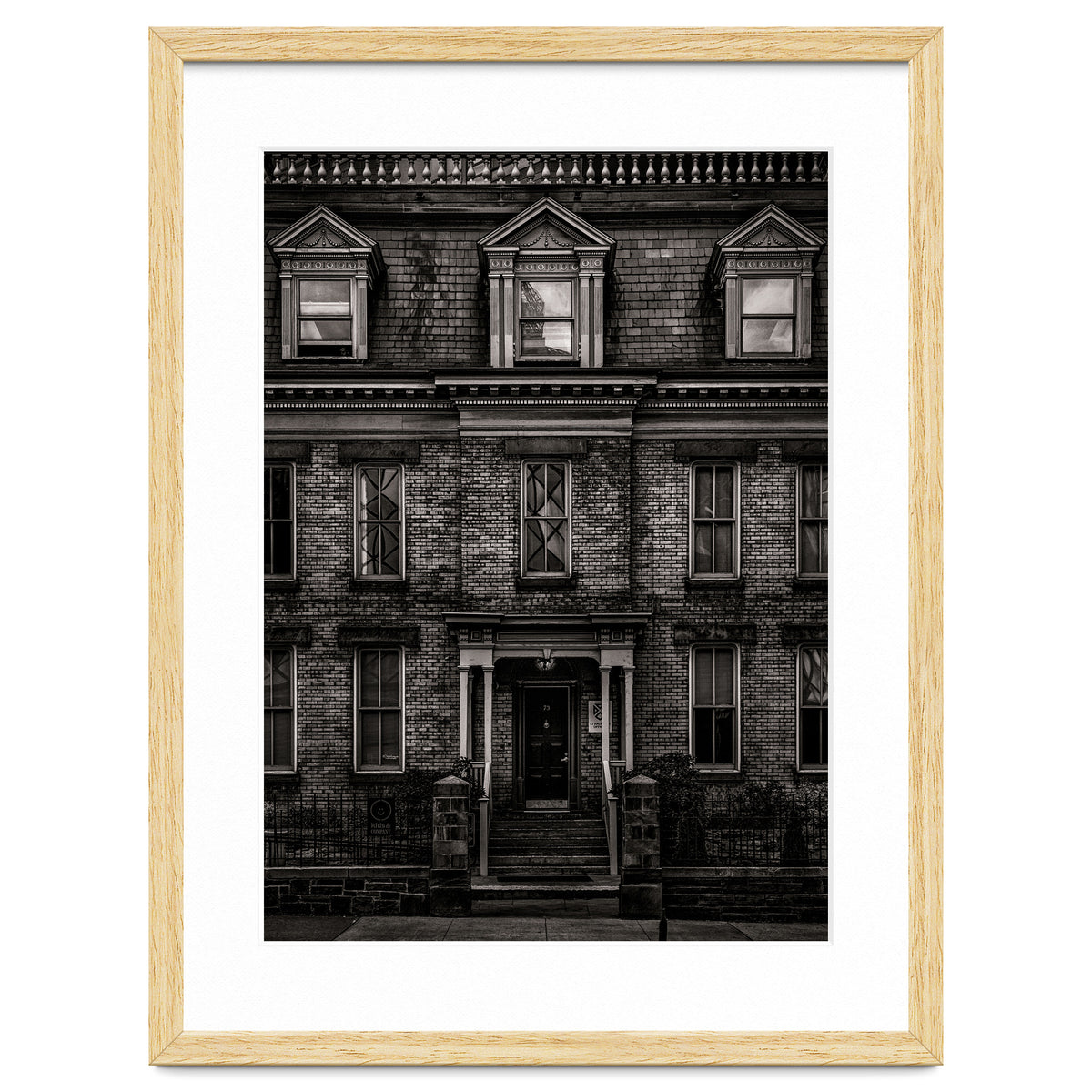 No 73 Simcoe St Toronto Canada