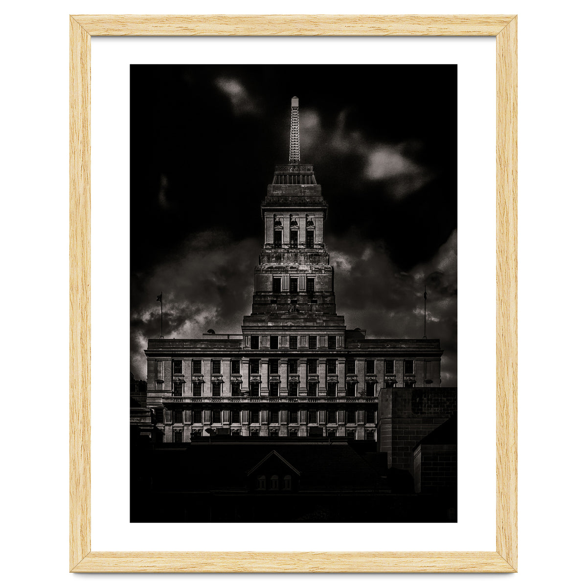 No 330 University Ave Toronto Canada 3