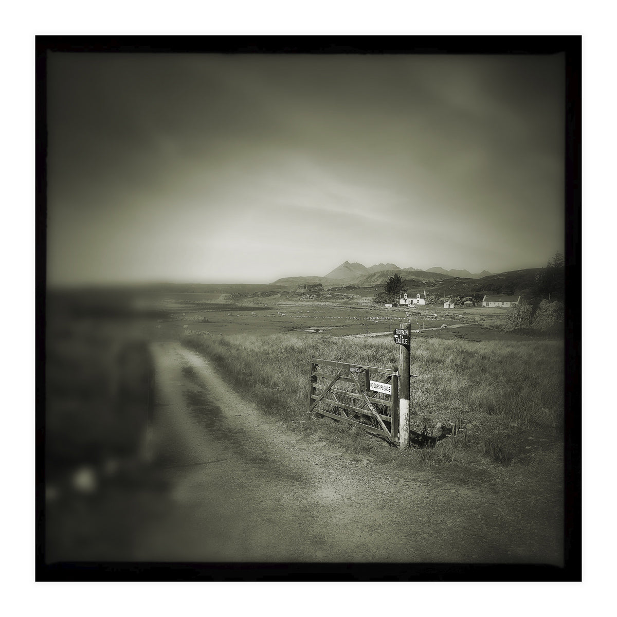 Dunscaith Castle 4 (Print Only)