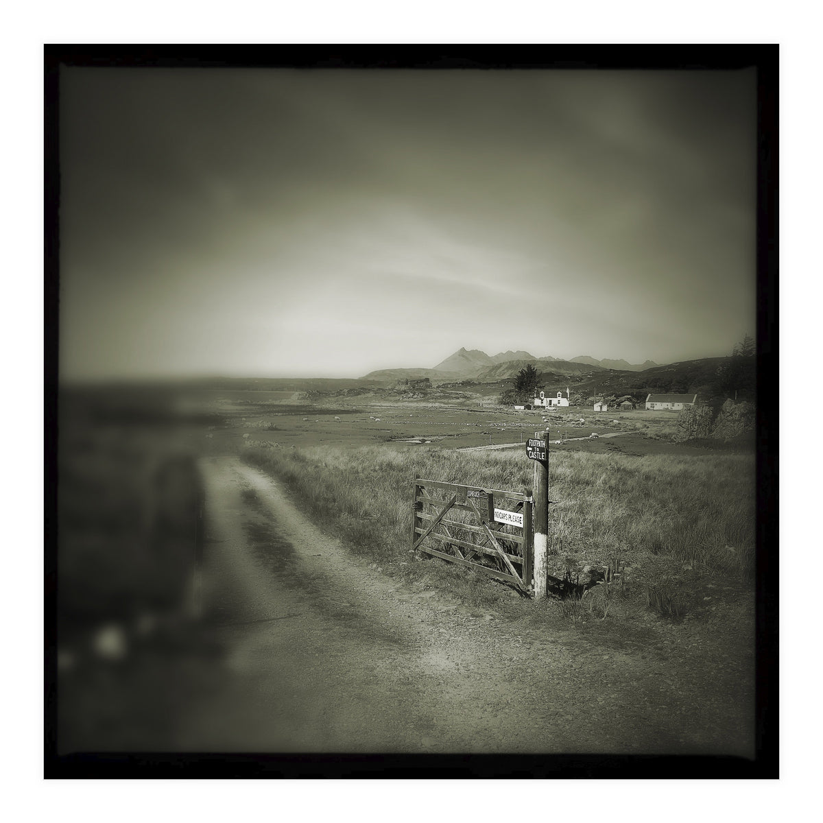 Dunscaith Castle 4 (Print Only)